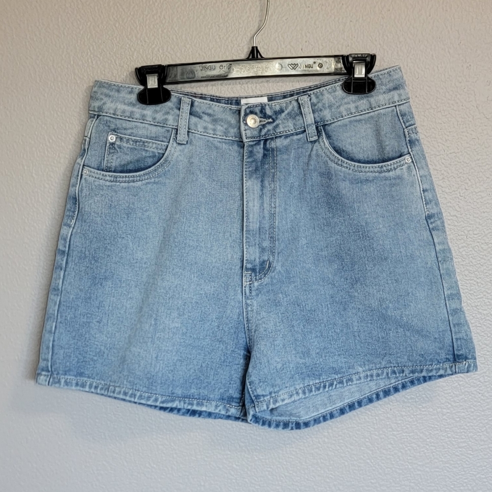Princess Polly High Rise Denim Shorts/ Size  8